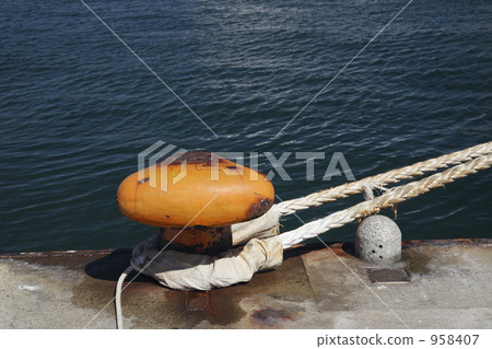 Ship's pillar 958407