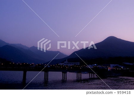 掛鳥山在黃昏。 [屋久島] 959418