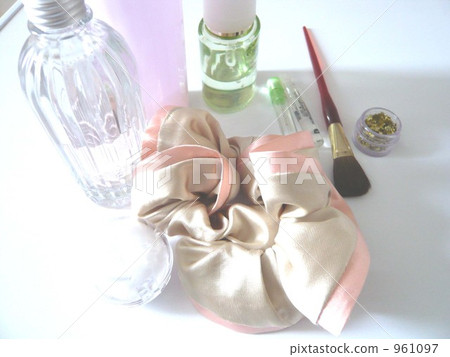 Beauty goods Beauty goods 961097