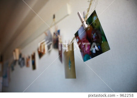A photo decorated with cloth and wooden clips in the morning. A photo decorated with cloth and wooden clips in the morning. 962258