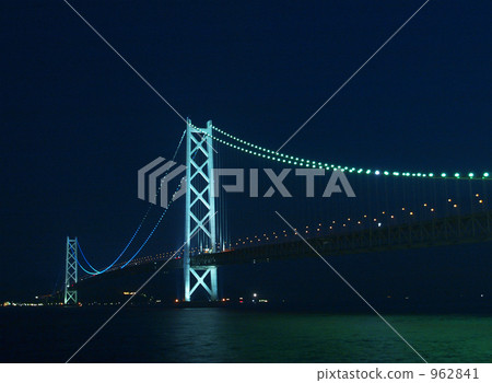 Night view of Akashi Kaikyo Bridge Night view of Akashi Kaikyo Bridge 962841