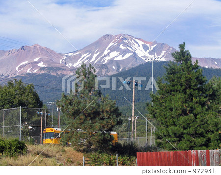 Mount Shasta Mount Shasta 972931