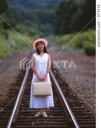 女生 女孩 女性 973916