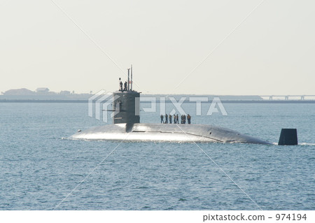 一艘新潛艇 974194