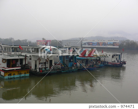 Landscape like ink painting Landscape like ink painting 974471