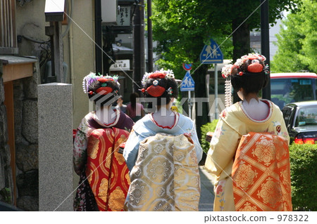 kabuki, back view, kimono 978322