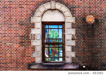 Red brick stained glass 981982