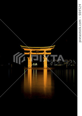 itsukushima shrine, miyajima, otorii 984524