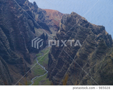 Awaawapi valley of Kauai Awaawapi valley of Kauai 985028