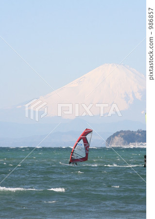 Fuji, wind surfing running along Enoshima back 986857