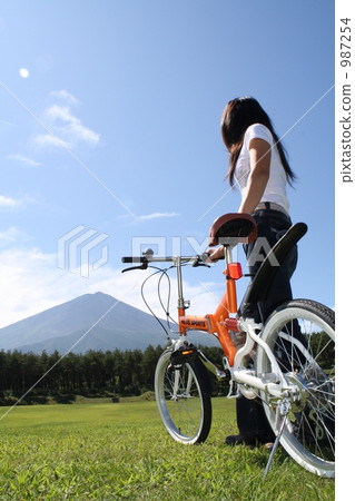 Fuji and women Fuji and women 987254