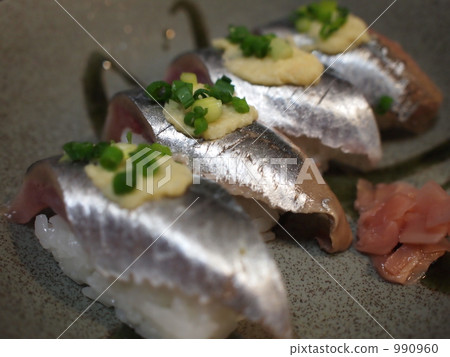 sushi, pike fish, saury 990960