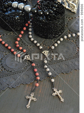 Gray and red retro rosary necklace Gray and red retro rosary necklace 994666