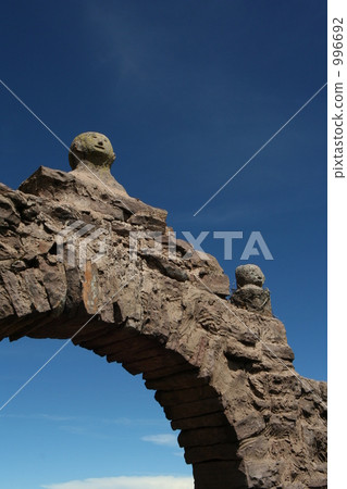Gate of Peru Takile Island Gate of Peru Takile Island 996692