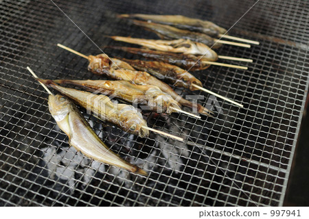 An overlooked burned rosette charcoal grill An overlooked burned rosette charcoal grill 997941