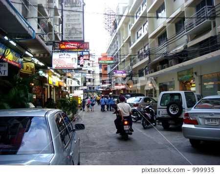 Sukhumvit Soi 999935