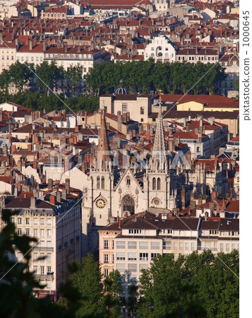 Old Town of Lyon 1000645
