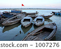 Boat on the Ganges river 1007276