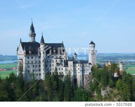 Neuschwanstein Castle 1017088