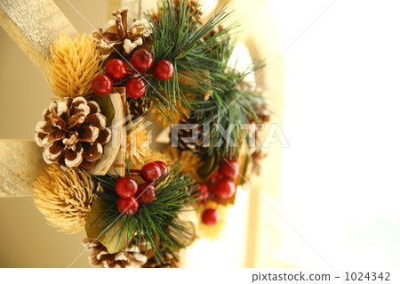 Christmas wreath  1024342
