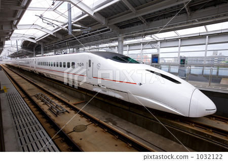 Kyushu Shinkansen swallow 1032122