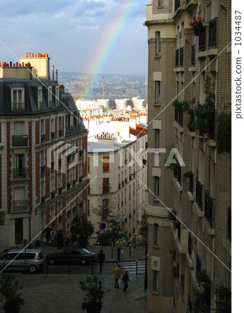 Montmartre rainbow 1034487