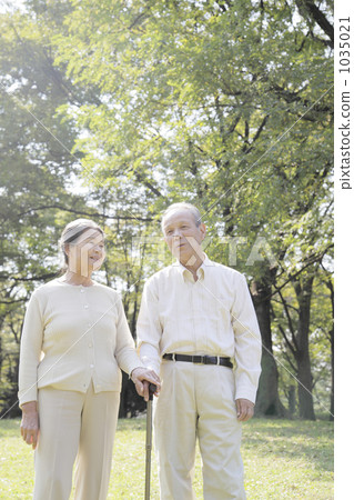 senior, husband and wife, person 1035021