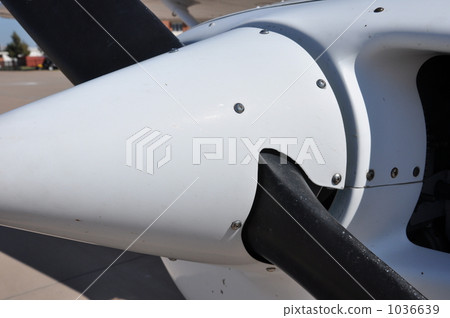The base of the propeller of the airplane The base of the propeller of the airplane 1036639