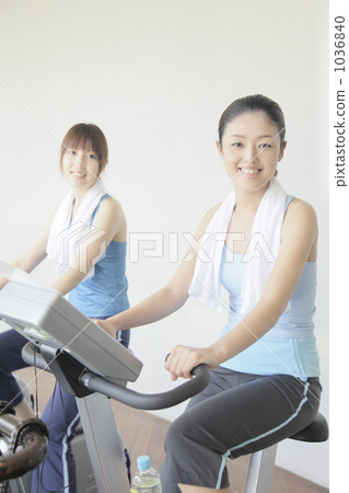瘦身 年輕女子 年輕女性 1036840