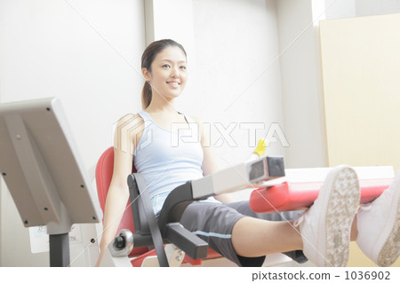 Young female, training, workout 1036902
