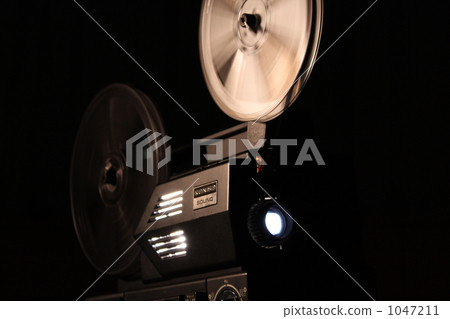 cinematograph, film projector, movie projector 1047211