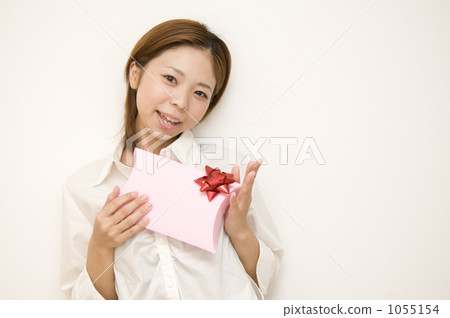有禮物的女人 有禮物的女人 1055154