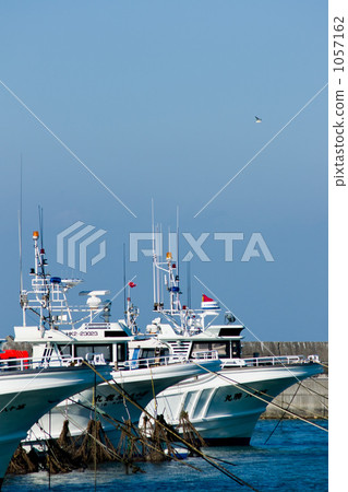 漁船 白天 海港 1057162