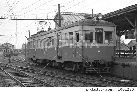 Railway private railway · Niigata Kotsu Tsubame at the station premise Moha 16 Railway private railway · Niigata Kotsu Tsubame at the station premise Moha 16 1061250