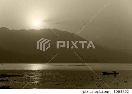 晚上釣魚 1063262