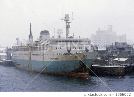 1980年函館港(藍燈船Matsumemaru) 1980年函館港(藍燈船Matsumemaru) 1066032