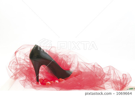 stiletto, high heel, high-heeled shoe 1069664