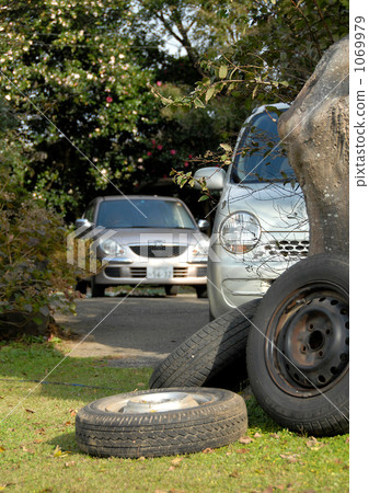 輪胎和汽車 1069979
