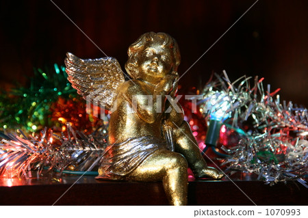A golden angel A golden angel 1070993