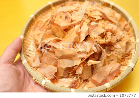 Skipjack服裝是日本料理的基礎。 1075777