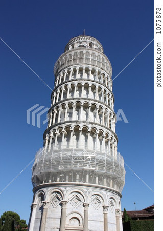 Leaning tower of Pisa 1075878
