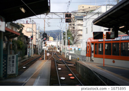 Eizan火車離開Otanoya站 1075895