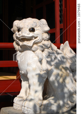 太宰府天滿宮的節奏狗,正殿前面 太宰府天滿宮的節奏狗,正殿前面 1079488