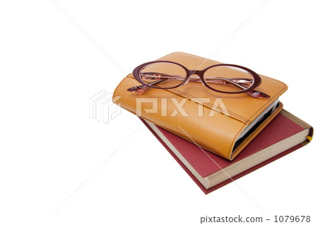 Glasses and electronic dictionaries and books 1079678