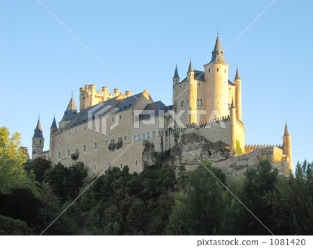 Castle became a model of Snow White Castle became a model of Snow White 1081420