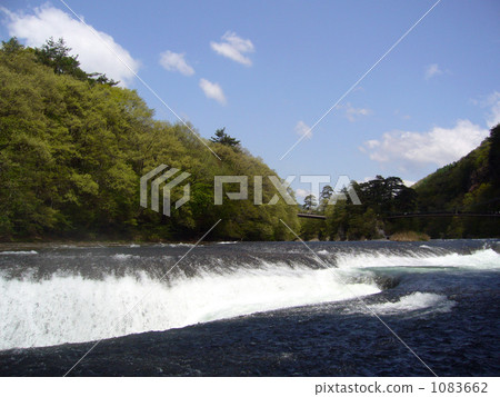 Fubuzuki waterfall 1083662
