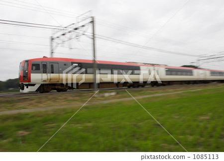 它是成田快車的追隨者 1085113