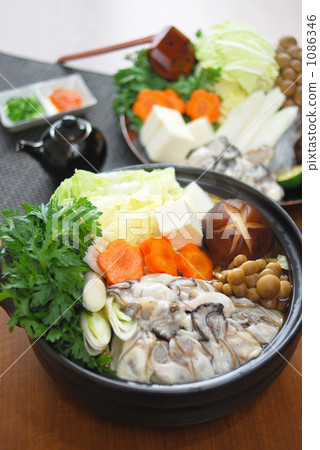 Oyster hotpot 1086346