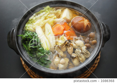 Oyster hotpot 1086368
