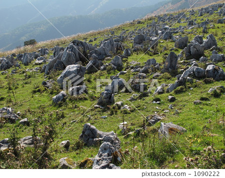 Shikoku Karst 6 1090222